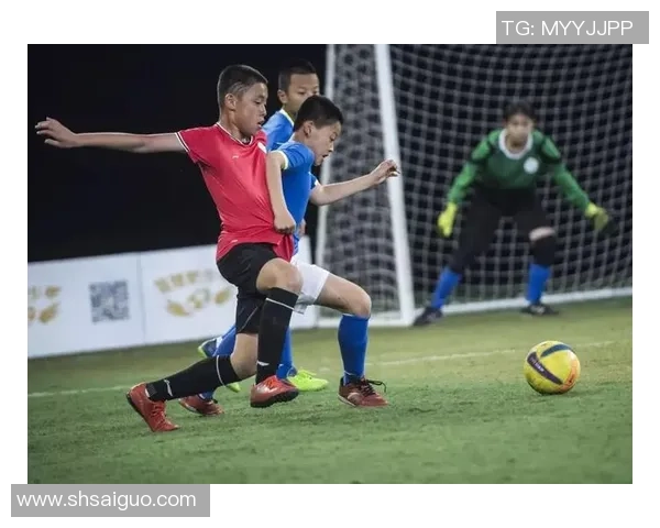 独立队与河床队激战正酣谁将赢得这场巅峰对决的荣耀