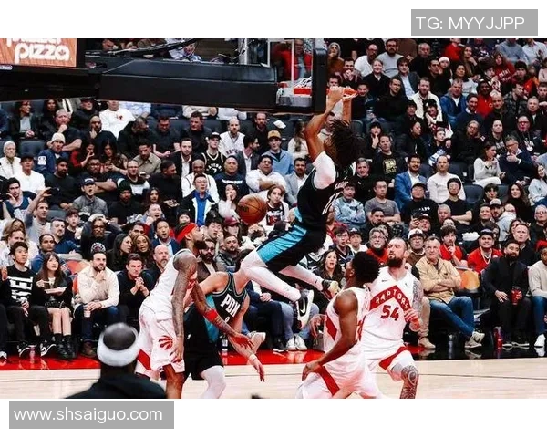 英格拉姆带领球队挑战爵士展现篮球对决的激情与魅力